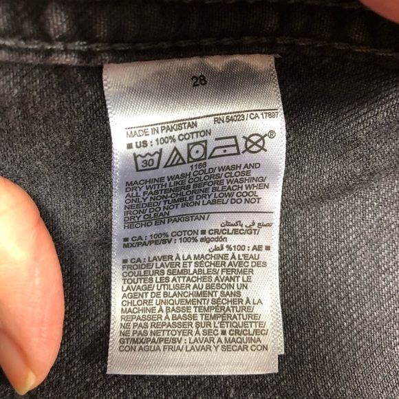 Old Navy High-Rise Wide Leg Baggy Jeans Plus Sz 28 Black Front Patch Pocket NWT - Picture 5 of 7